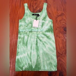 NWT* Olivaceous Green Tie-Dye Tank Top - Women's Medium 100% cotton